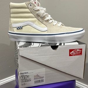 Never worn Sk8-Hi Vans!